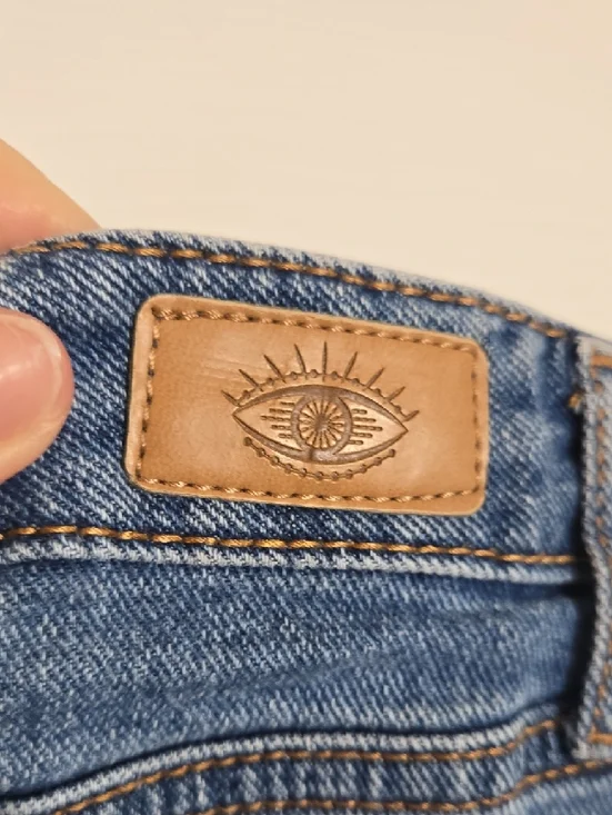 Sofia by sofia vergara Distressed High-Rise Denim Shorts - Blue Size 12 - Picture 7 of 10